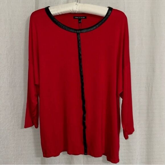 Cable & Gauge Tops - cable & gauge L Red Black Faux Leather Trim Crew Lightweight Quarter Sleeve Top